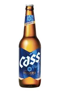 Cass koreansk öl 4,5 % alkohol 330 ml.